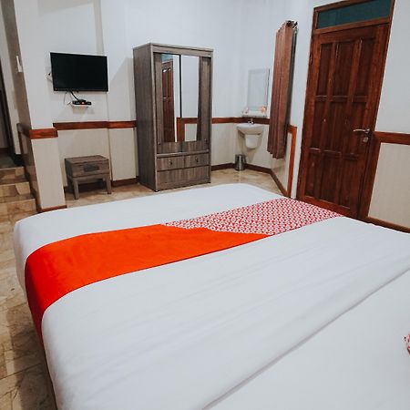 Oyo 1209 Tirtasari Nice Guesthouse Bandung Esterno foto