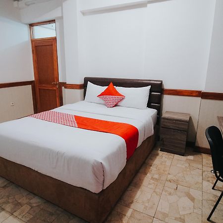 Oyo 1209 Tirtasari Nice Guesthouse Bandung Esterno foto