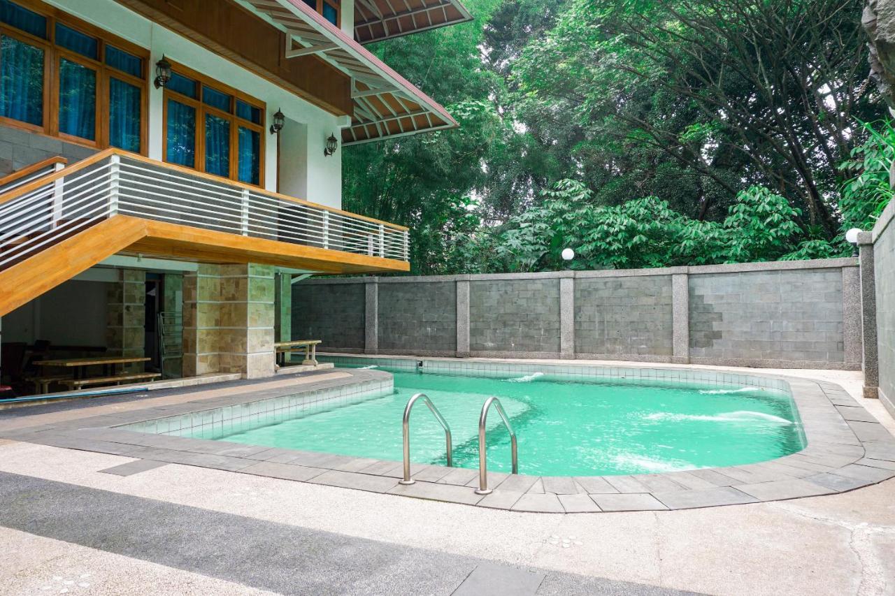 Oyo 1209 Tirtasari Nice Guesthouse Bandung Esterno foto