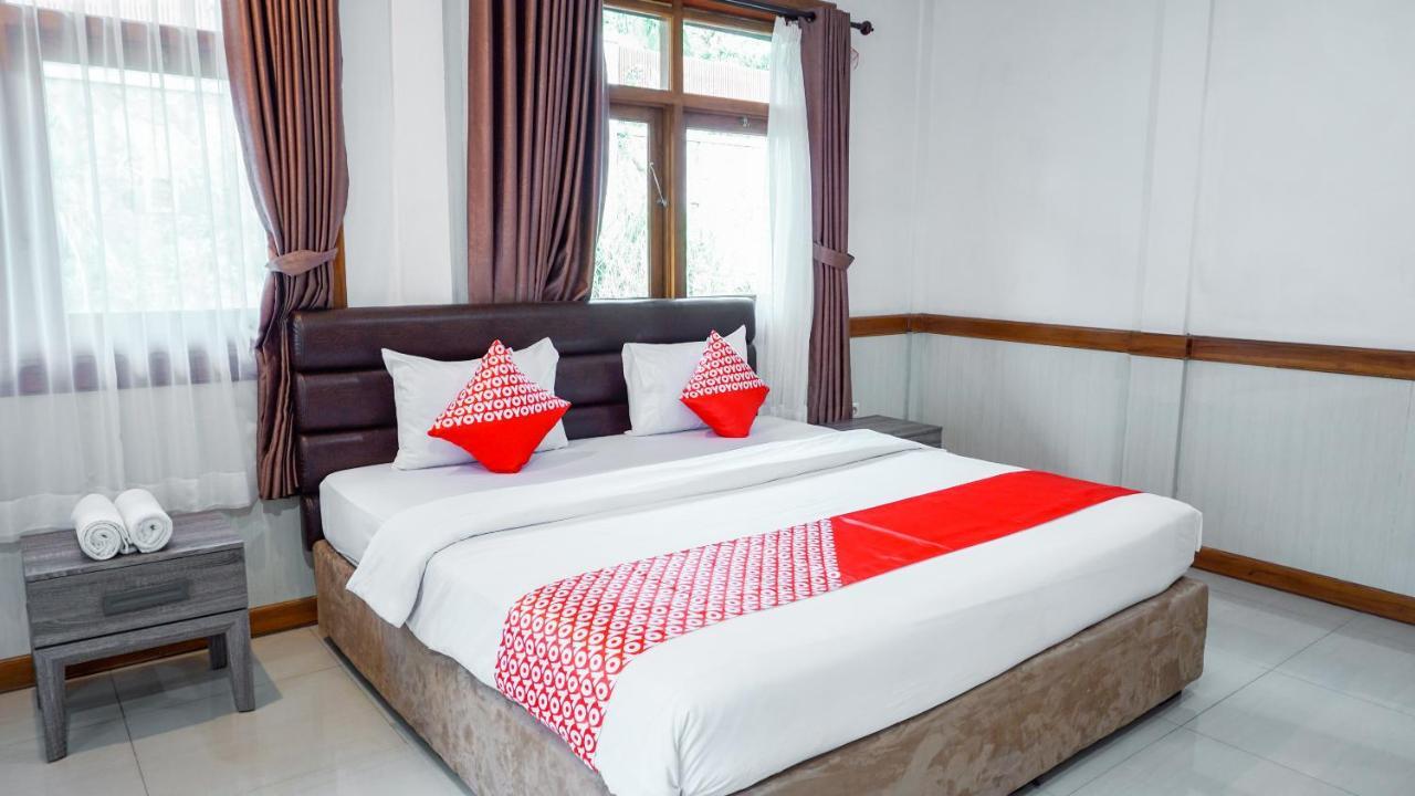 Oyo 1209 Tirtasari Nice Guesthouse Bandung Esterno foto
