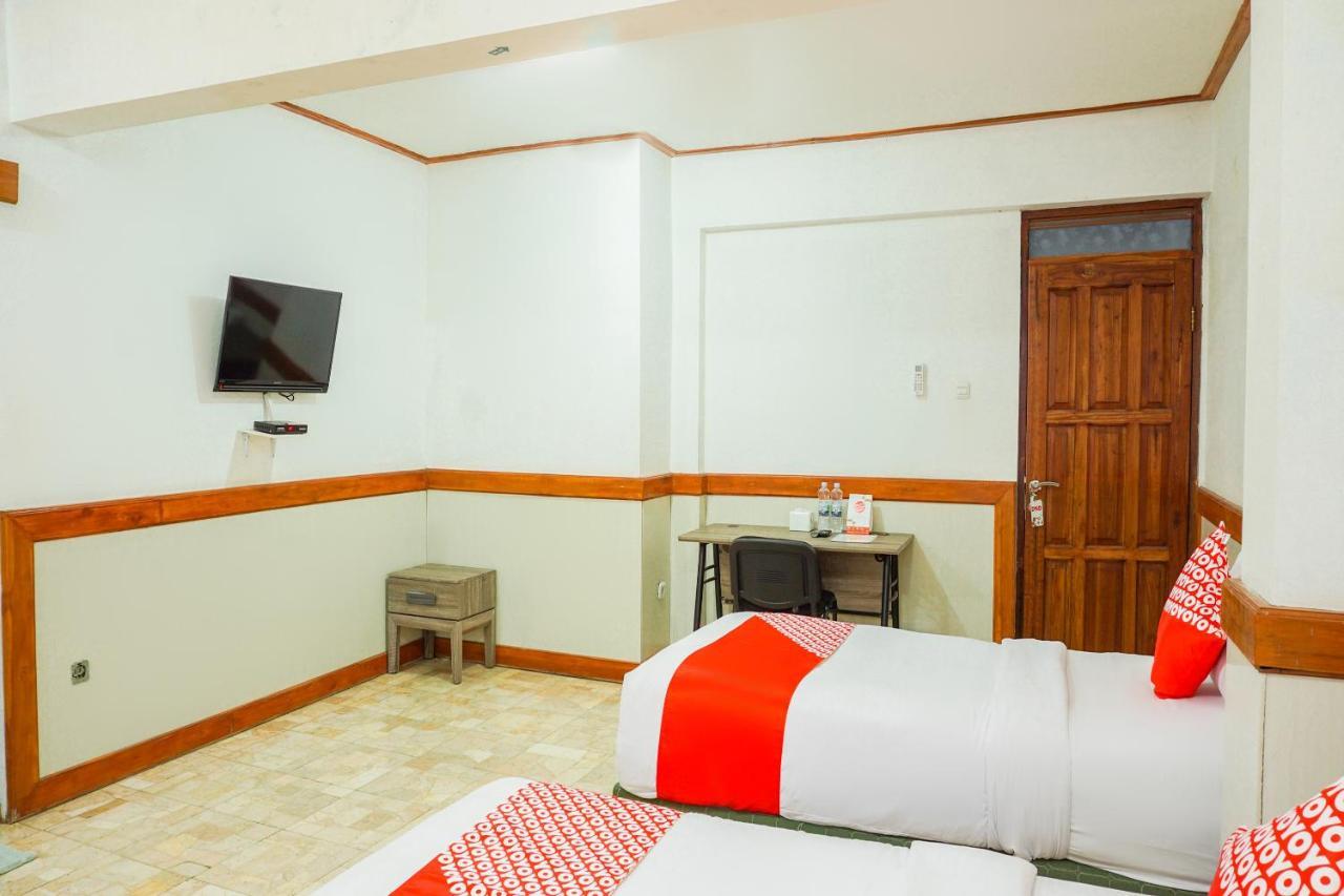 Oyo 1209 Tirtasari Nice Guesthouse Bandung Esterno foto