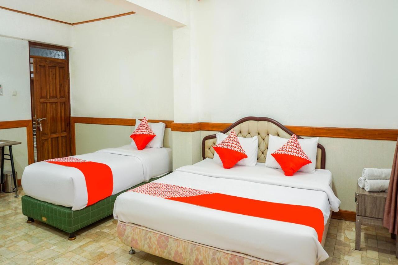 Oyo 1209 Tirtasari Nice Guesthouse Bandung Esterno foto
