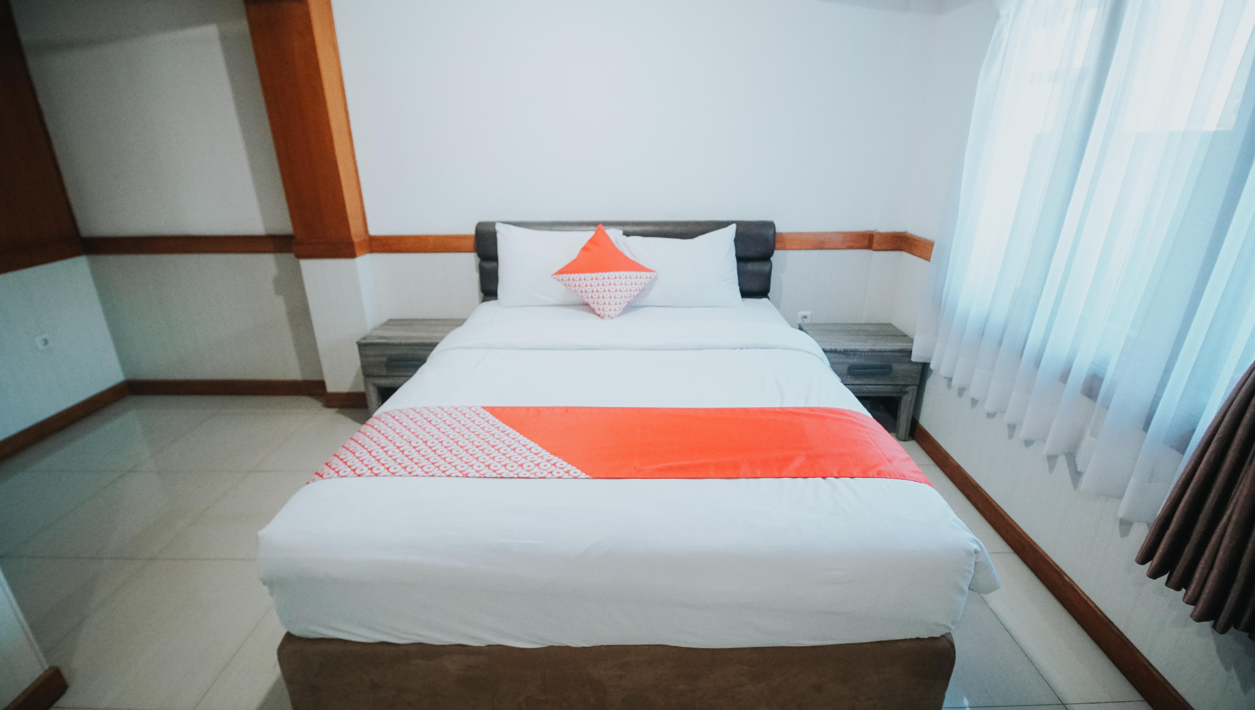 Oyo 1209 Tirtasari Nice Guesthouse Bandung Esterno foto