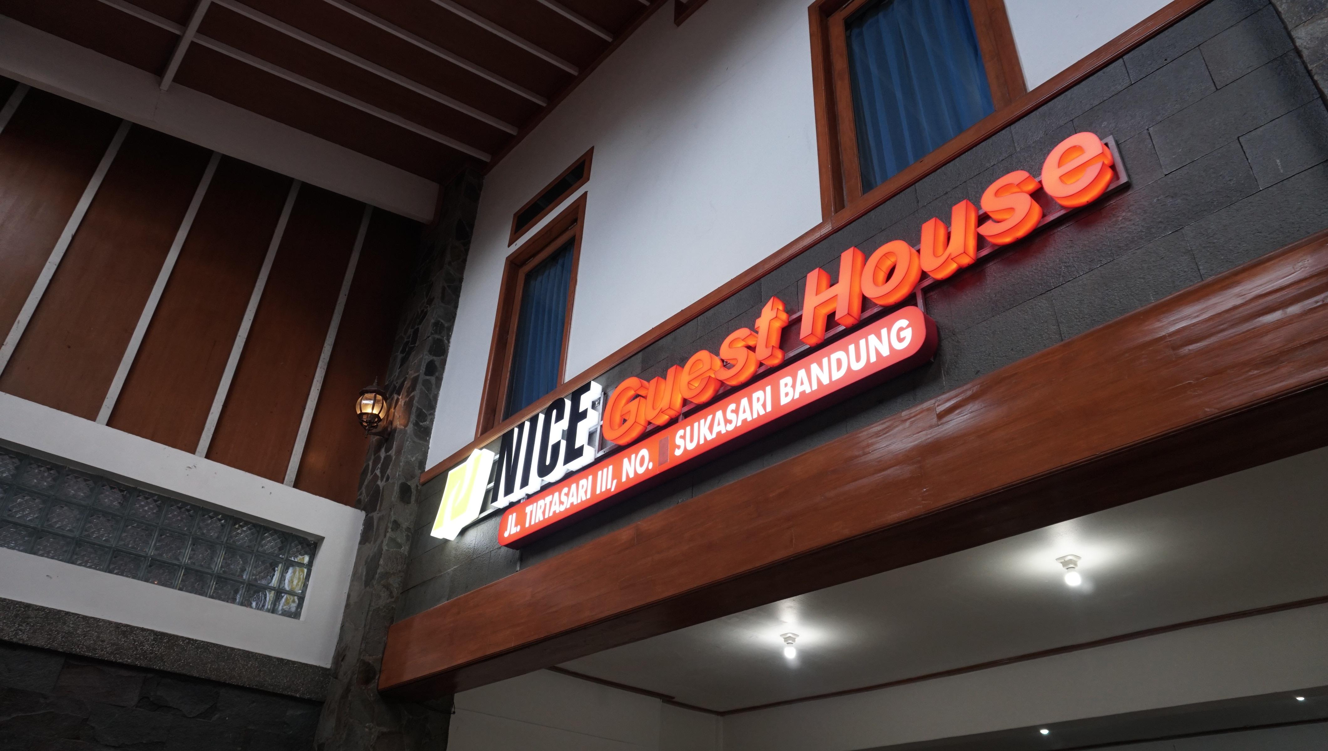 Oyo 1209 Tirtasari Nice Guesthouse Bandung Esterno foto