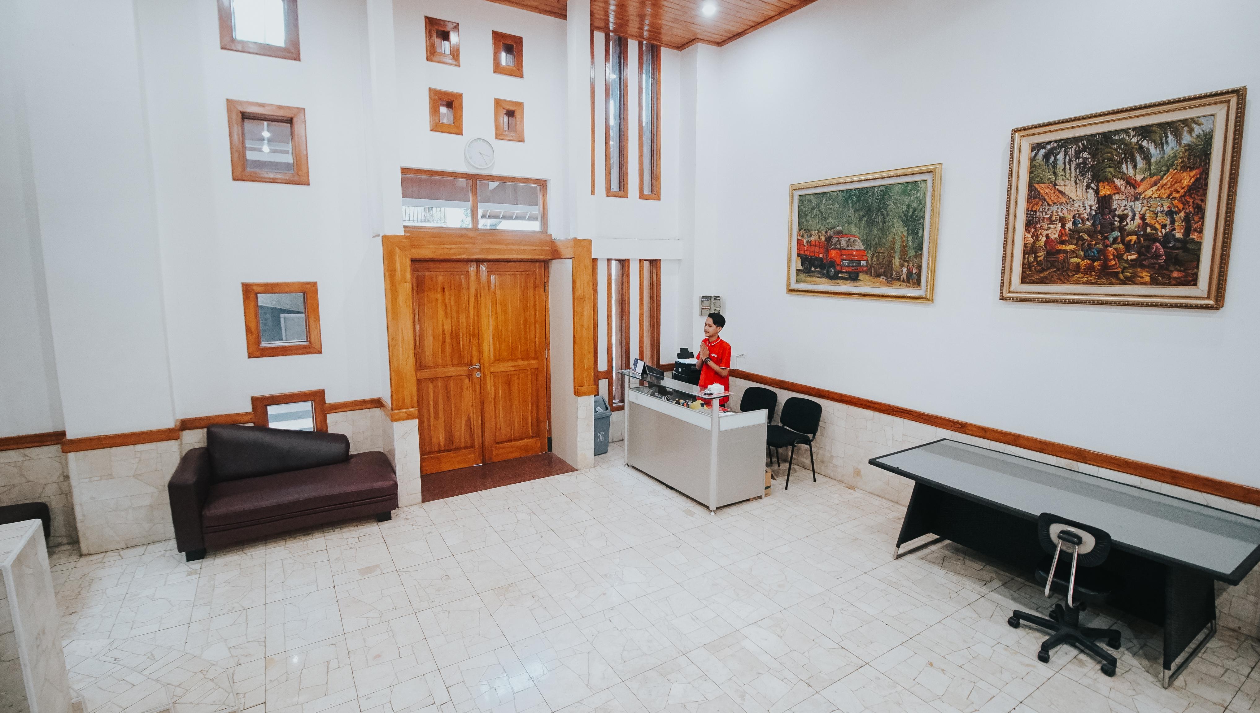 Oyo 1209 Tirtasari Nice Guesthouse Bandung Esterno foto