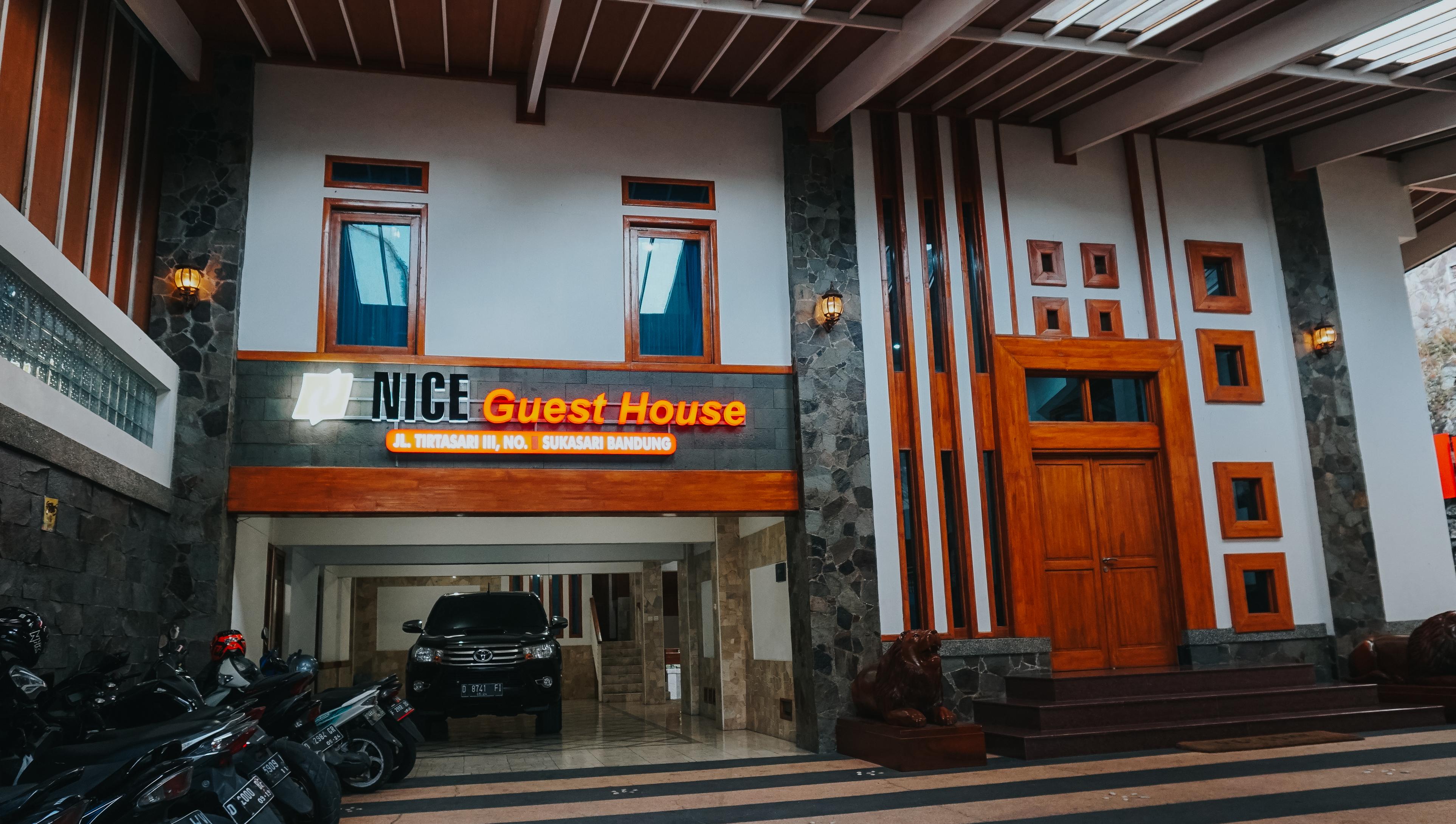 Oyo 1209 Tirtasari Nice Guesthouse Bandung Esterno foto